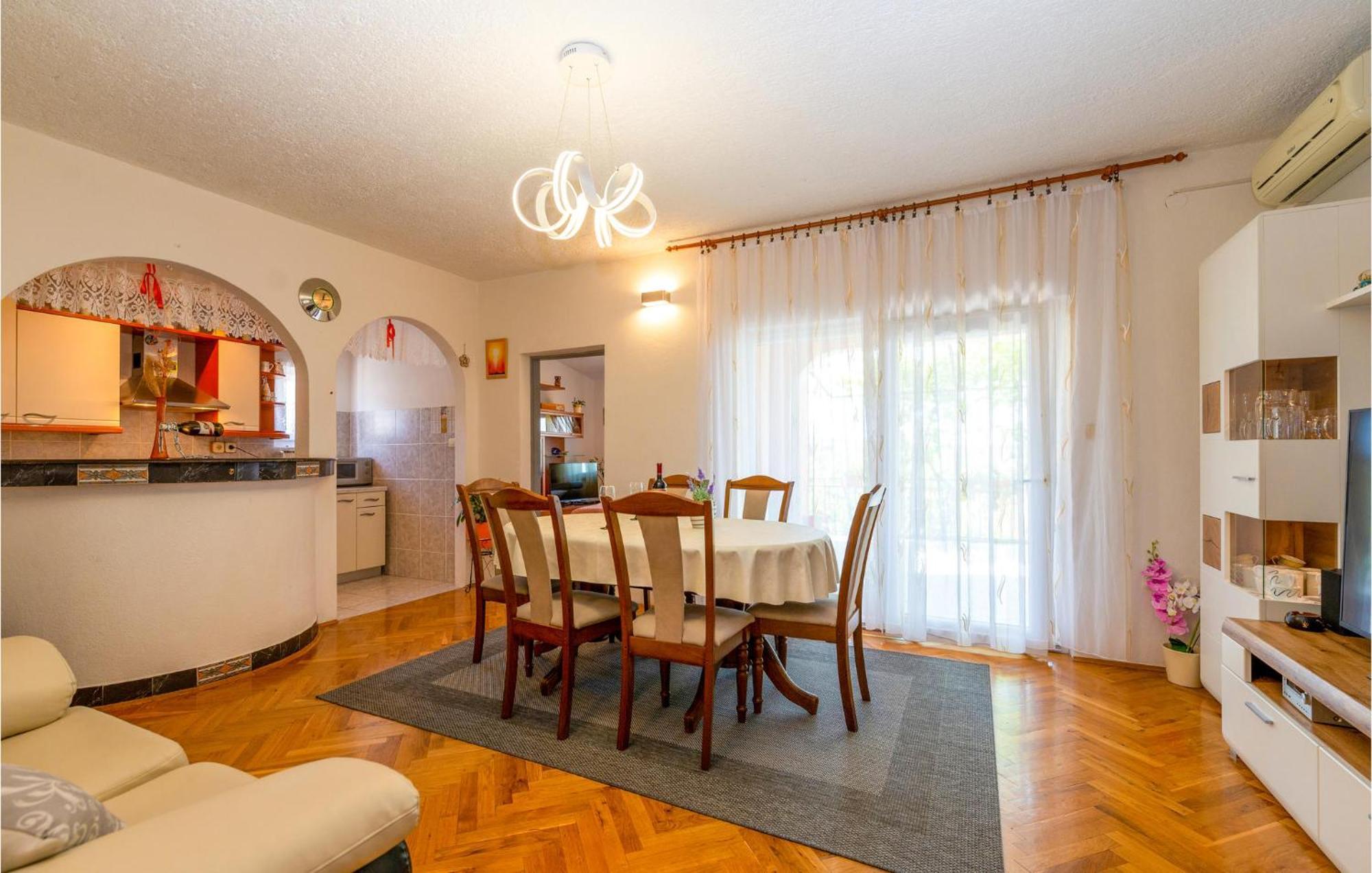 Lovely Apartment In Rovanjska With House Sea View Eksteriør bilde