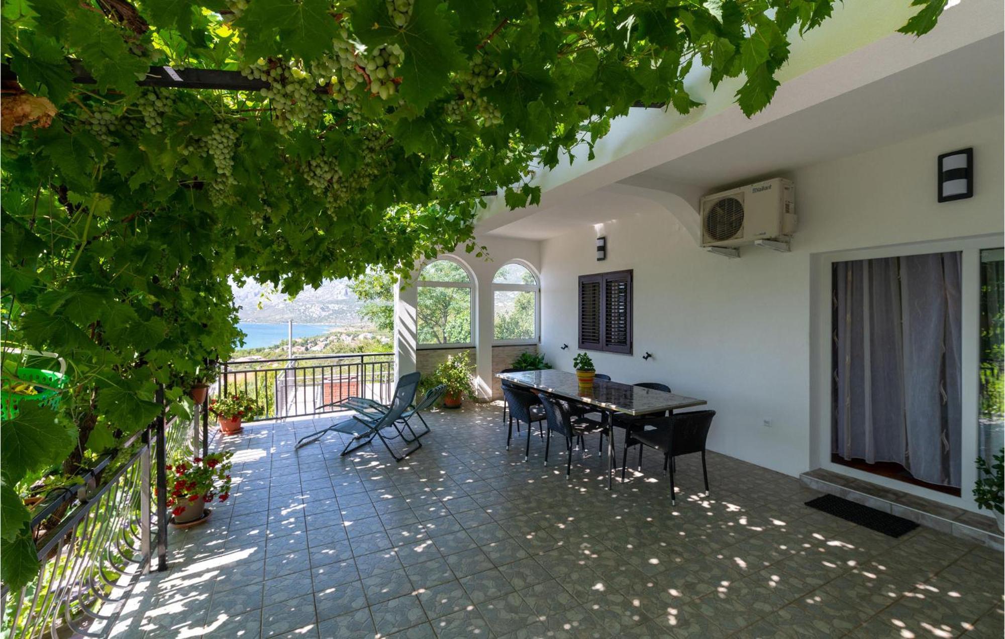 Lovely Apartment In Rovanjska With House Sea View Eksteriør bilde