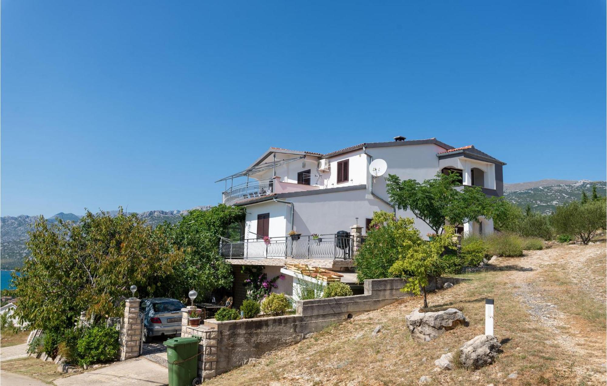 Lovely Apartment In Rovanjska With House Sea View Eksteriør bilde
